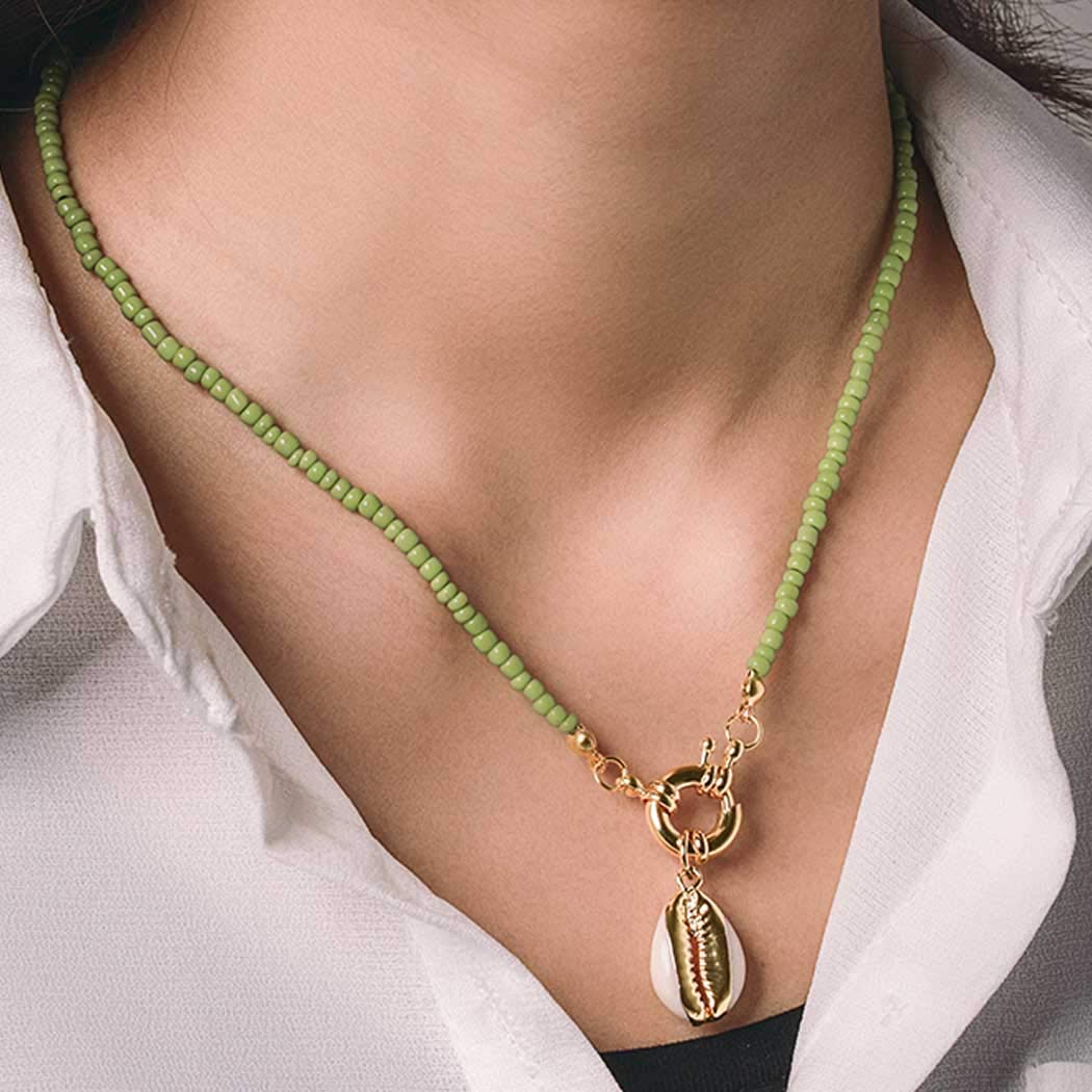 Bohemian Necklace Bead Shell Necklace Chain Pendant Necklace Jewelry for Women and Girls (Green)