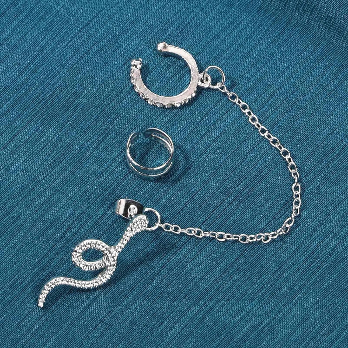 Punk Snake Cuff Chain Earrings Gold Serpent Cartilage Earrings Snake Ear Wrap Earrings Gothic Snake Helix Chain Earrings Gold Long Chain Earrings Jewelry for Women and Girls